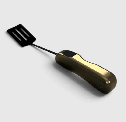 Spatulove: an ergonomic spatula with a titanium and rubber handle